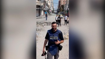 Periodista documenta la devastación y la evacuación en Gaza