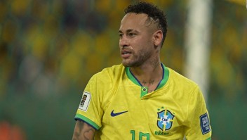 El descontento de Neymar luego de ser agredido en el estadio