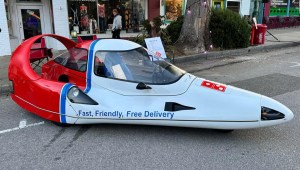 El raro auto repartidor de Domino's Pizza que será subastado