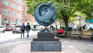 Una leyenda urbana de Nueva York se convierte en estatua