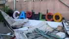 El huracán Otis dejó destrozado el cartel de bienvenida a Acapulco