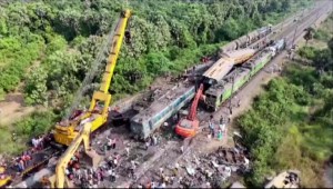 Un choque de trenes ocasiona al menos 13 muertos y 50 heridos en India