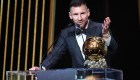 Messi ganó un nuevo Balón de Oro y recordó a Maradona