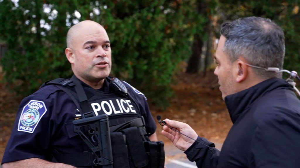 El jefe de Policía de Lisbon, Ryan McGee, habla con Shimon Prokupecz de CNN este jueves. (Crédito: CNN)