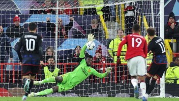 La atajada del penalti por parte de André Onana le negó al Copenhague el empate al final del partido. (Crédito: Jan Kruger/Getty Images)