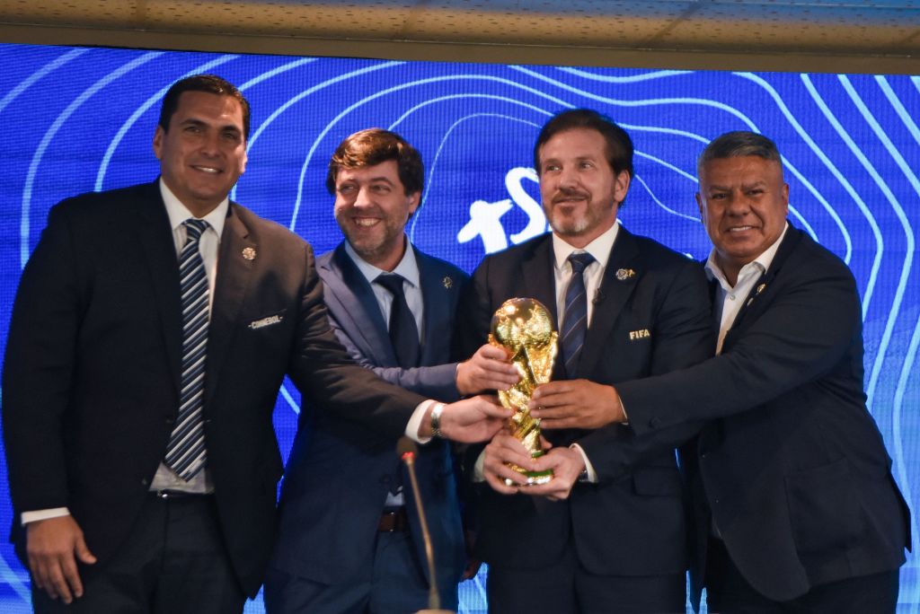 La historia del trofeo de la Copa del Mundo de la FIFA - CONMEBOL