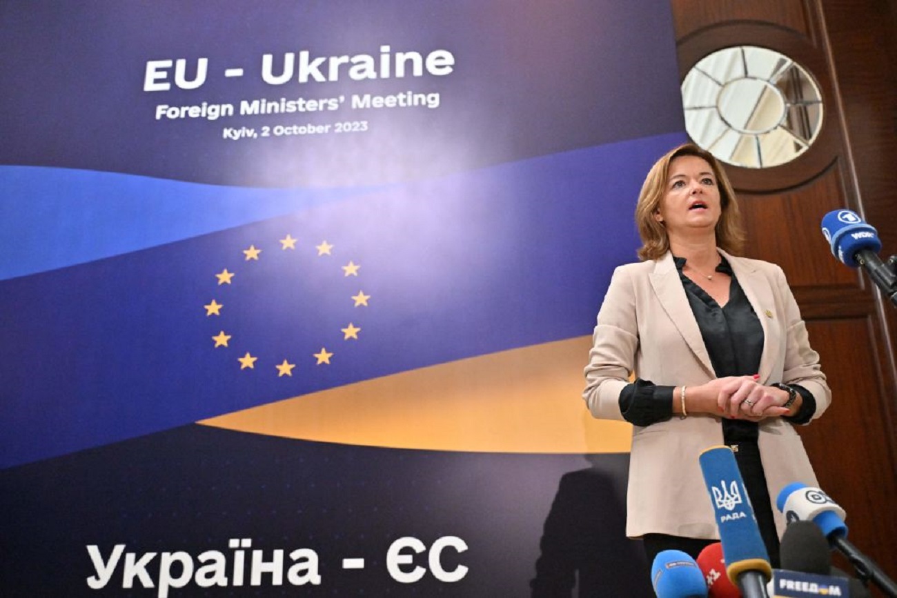 The European Union Faces a Critical Juncture in Its Support for Ukraine Amidst Political Changes