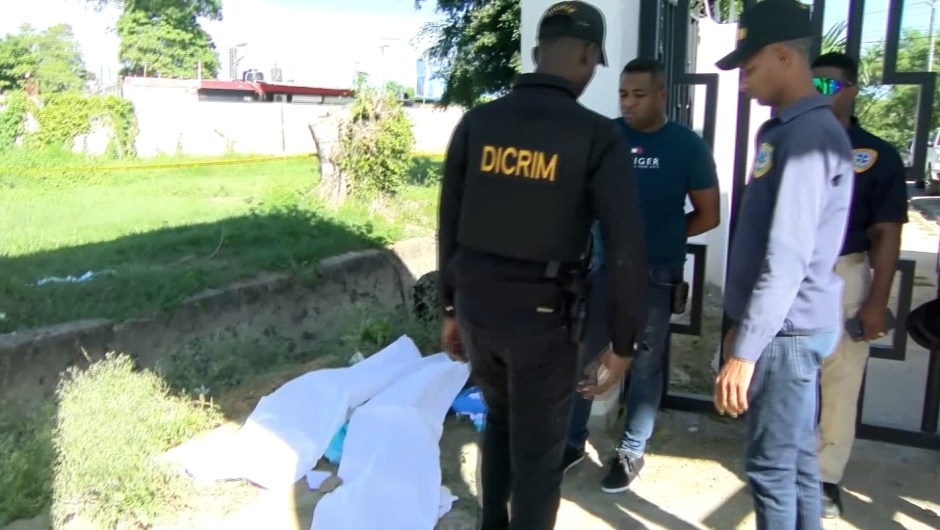 Los cuerpos de seis recién nacidos fueron hallados el miércoles 4 de octubre por la mañana en la entrada del cementerio Cristo Salvador en Santo Domingo Este, en República Dominicana. (CNN)