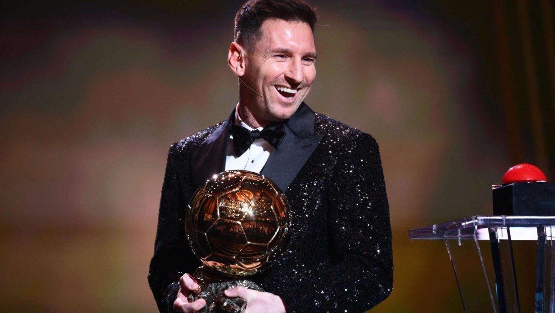 Messi llevó su Balón de Oro a Miami. Así lo recibieron.