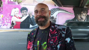 Nuevo mural de Maradona adorna las calles de Buenos Aires