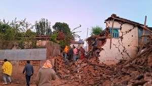 Esta foto facilitada por la Oficina del primer ministro de Nepal muestra una zona afectada por el terremoto en el noroeste del país el sábado 4 de noviembre de 2023. (Crédito: Oficina del primer ministro de Nepal/AP)