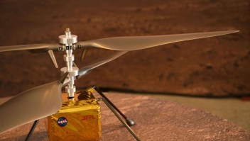 El helicóptero de la NASA sobrevuela Marte y toma imágenes áreas del suelo