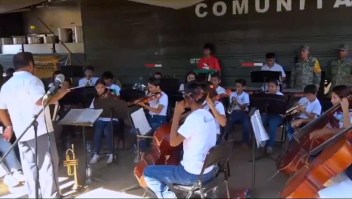 Orquesta infantil en Acapulco agradece ayuda tras el huracán Otis