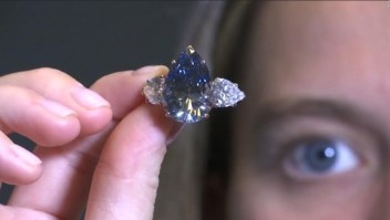 Diamante azul se vendió por casi US$ 44 millones en subasta