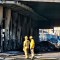 Autopista en Los Ángeles permanece cerrada tras incendio