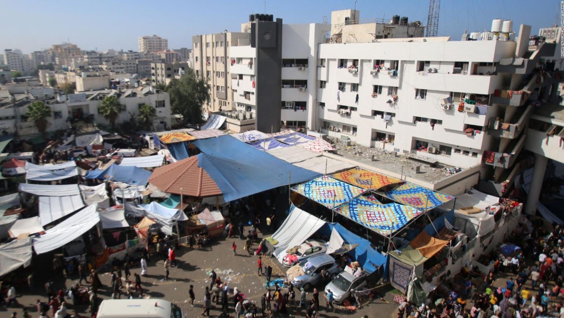 Israel muestra presuntas armas de Hamas en hospital Al-Shifa