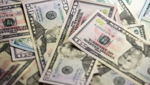 Billetes de 50 dólares estadounidenses. (Karol Serewis/SOPA Images/LightRocket/Getty Images)