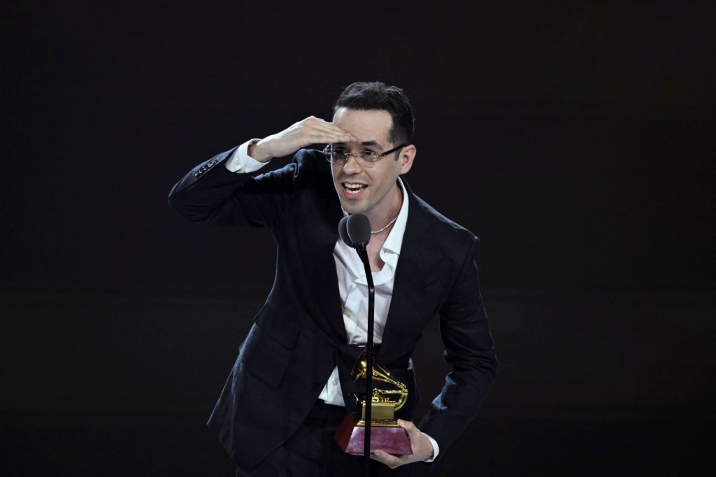 El compositor Edgar Barrera en los Latin Grammys 2023. (Carlos Alvarez/Getty Images for Latin Recording Academy)