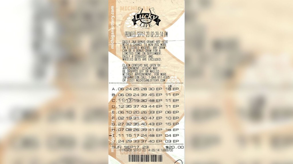 El billete ganador de la lotería Lucky for de Michael Sopejstal. (Crédito: Michigan Lottery)