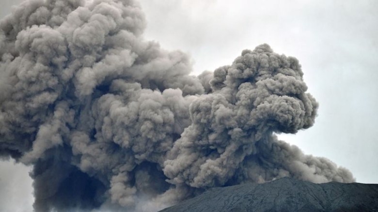 Indonesia erupción volcán