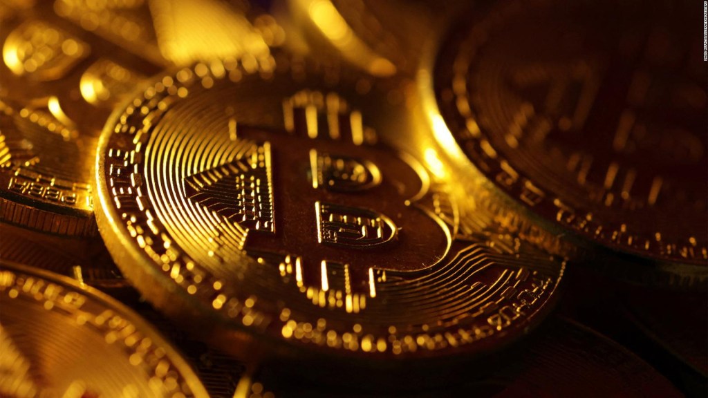 ¿Por qué el bitcoin se dispara un 150 por ciento este año?