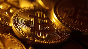 ¿Por qué el bitcoin se dispara un 150 por ciento este año?
