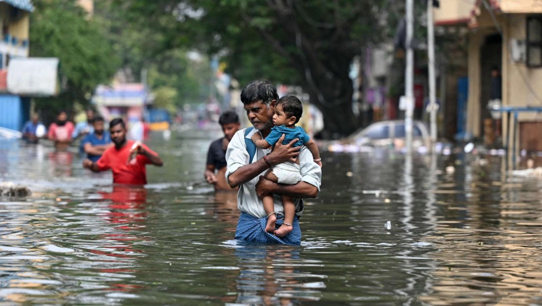 Tormenta tropical deja 13 muertos en la India