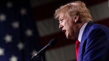 Trump eleva su retórica contra inmigrantes