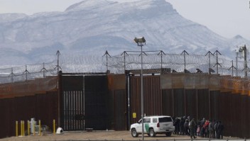 Autoridades migratorias rebasadas en Arizona