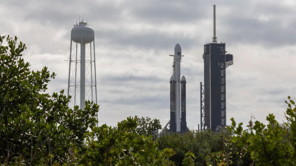 cohete Falcon Heavy de SpaceX lanzamiento X-37B