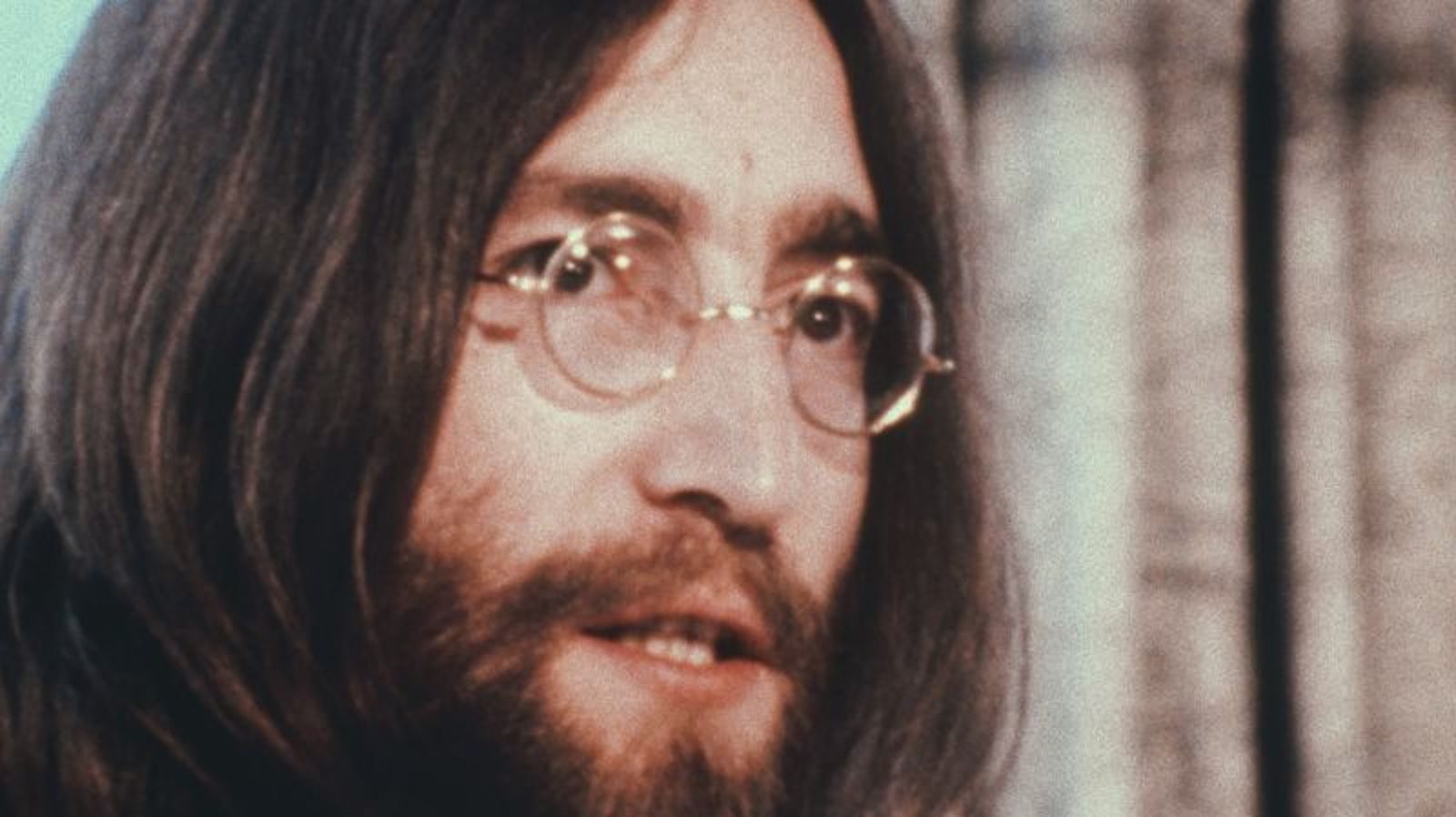 ANÁLISIS | “John Lennon: Asesinato sin juicio” no le hace justicia al ícono de la música