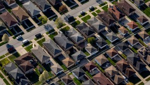Casas en el área suburbana del sur de Chicago el 26 de abril de 2023. (Brian Cassella/Chicago Tribune/Tribune News Service/Getty Images)