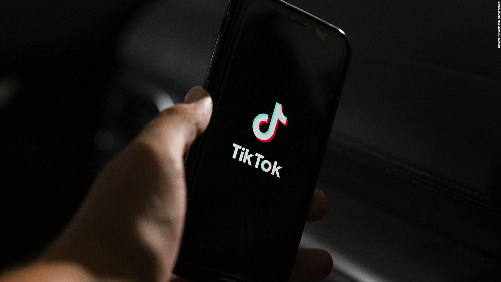 Universal Amenaza Con Retirar De TikTok La Música De Taylor Swift, J ...