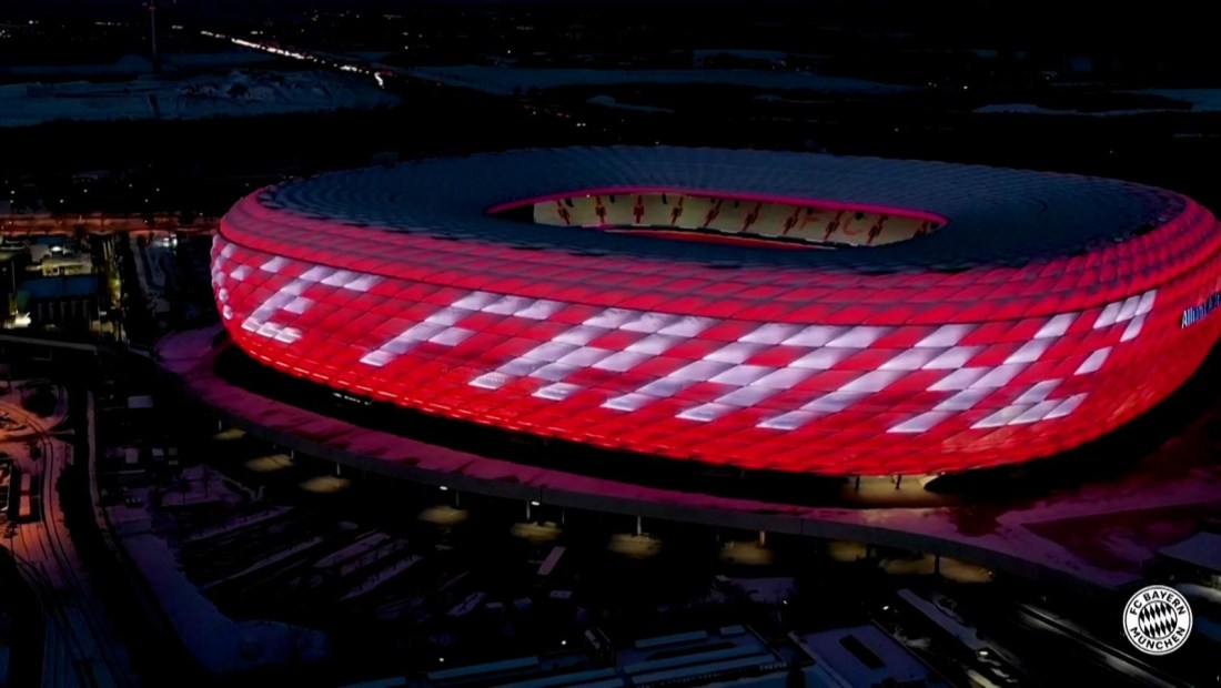 Emotivo homenaje del Bayern Munich a Beckenbauer