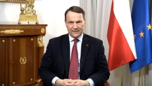 Ministro de Polonia advierte que será "catastrófico" para Occidente si Putin conquista Ucrania