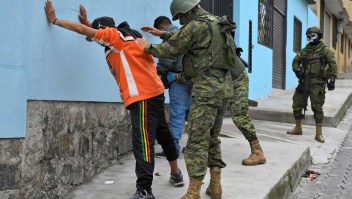 Ecuador pide certificado de antecedentes penales en puntos fronterizos