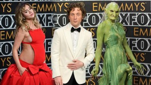 Suki Waterhouse y una duende verde, los looks más llamativos de los Emmy