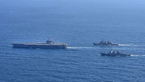 Corea del Sur, EE.UU. y Japón realizan un ejercicio trilateral con el portaaviones USS Carl Vinson al sur de la isla de Jeju entre el 15 y el 17 de enero de 2024. (Crédito: Ministerio de Defensa de Corea del Sur)