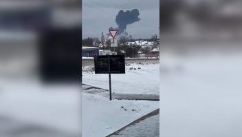 Avión militar ruso con 74 personas a bordo se estrella en Belgorod