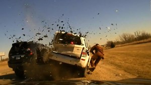 Un policía de Oklahoma sobrevive milagrosamente a un accidente