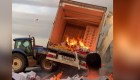 Grupo de manifestantes incendió un camión en medio de protestas en Francia