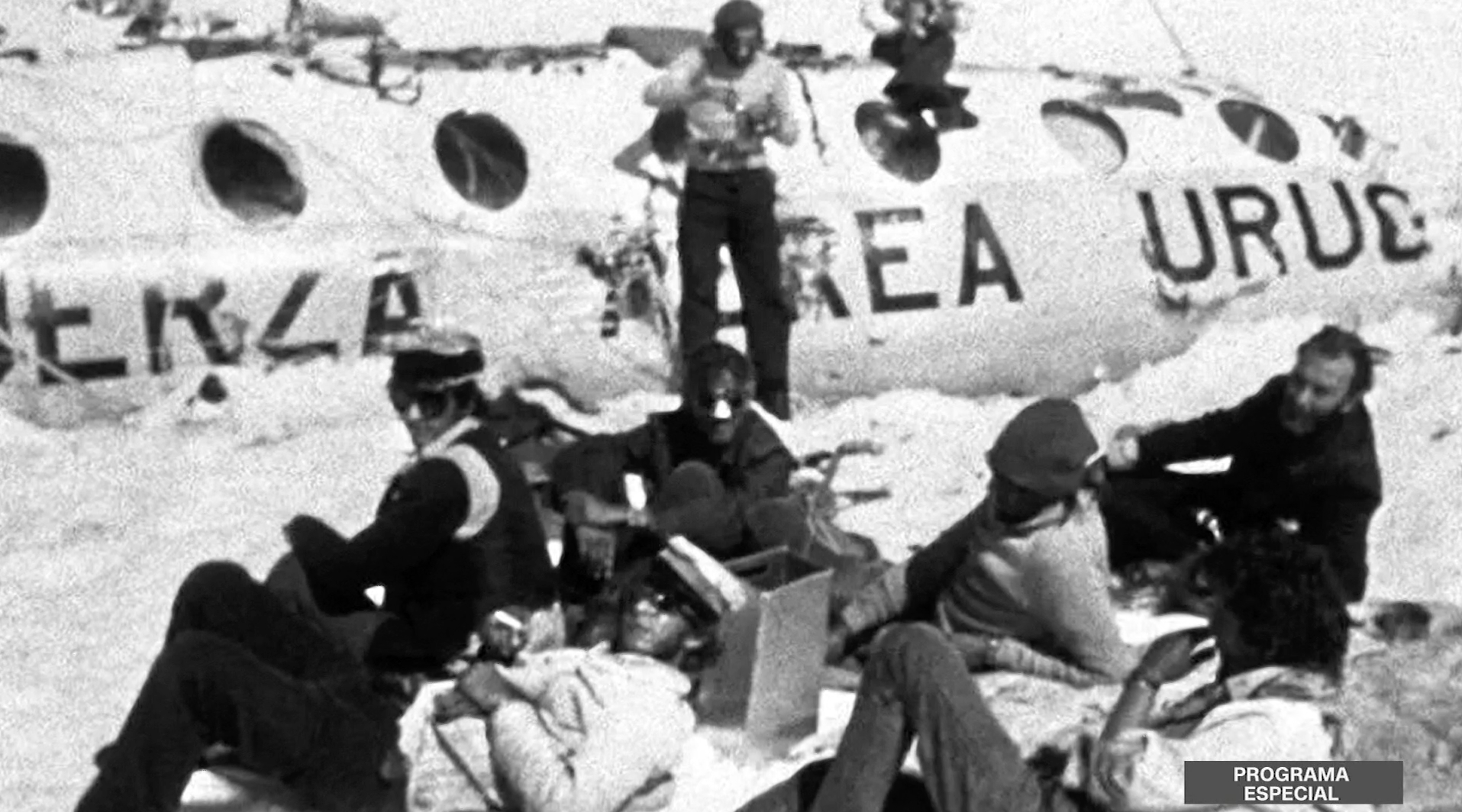 La sociedad de la nieve” presenta una nueva visión del accidente aéreo de  los Andes de 1972