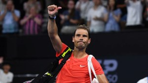 Rafa Nadal se perderá el Abierto de Australia de 2024 tras sufrir una lesión en su torneo de regreso. (Crédito: Jono Searle/AAP/Reuters)