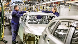 Una fábrica de BMW en Munich vista en diciembre de 2023. El sector manufacturero en dificultades de Alemania ha sido un lastre para el crecimiento económico. (Crédito: Leonhard Simon/Getty Images)