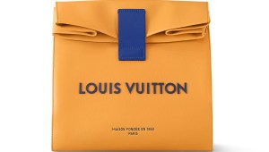 Este "bolso para sándwich" es uno de los últimos diseños de Pharrell Williams para Louis Vuitton. (Cortesía: Louis Vuitton)