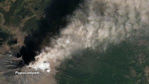 La erupción del volcán más activo de México, vista desde el espacio