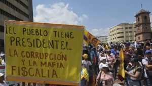Senador De la Calle: Colombia no es tierra de golpes de Estado