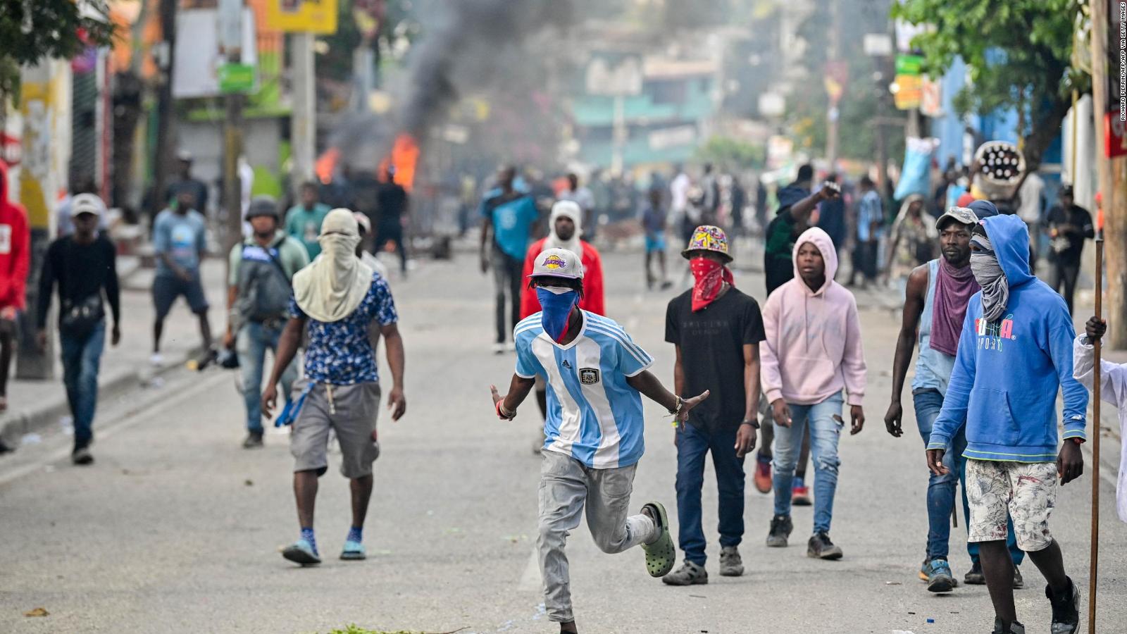 Haiti revolts against gangs and government