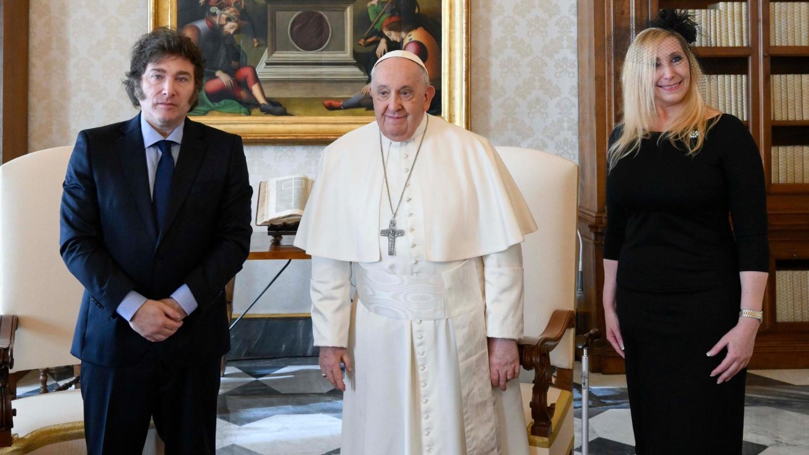 Javier Milei Se Reunió Con El Papa Francisco En El Vaticano - Video