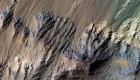 Este cañón en Marte es la imagen de la semana de la NASA